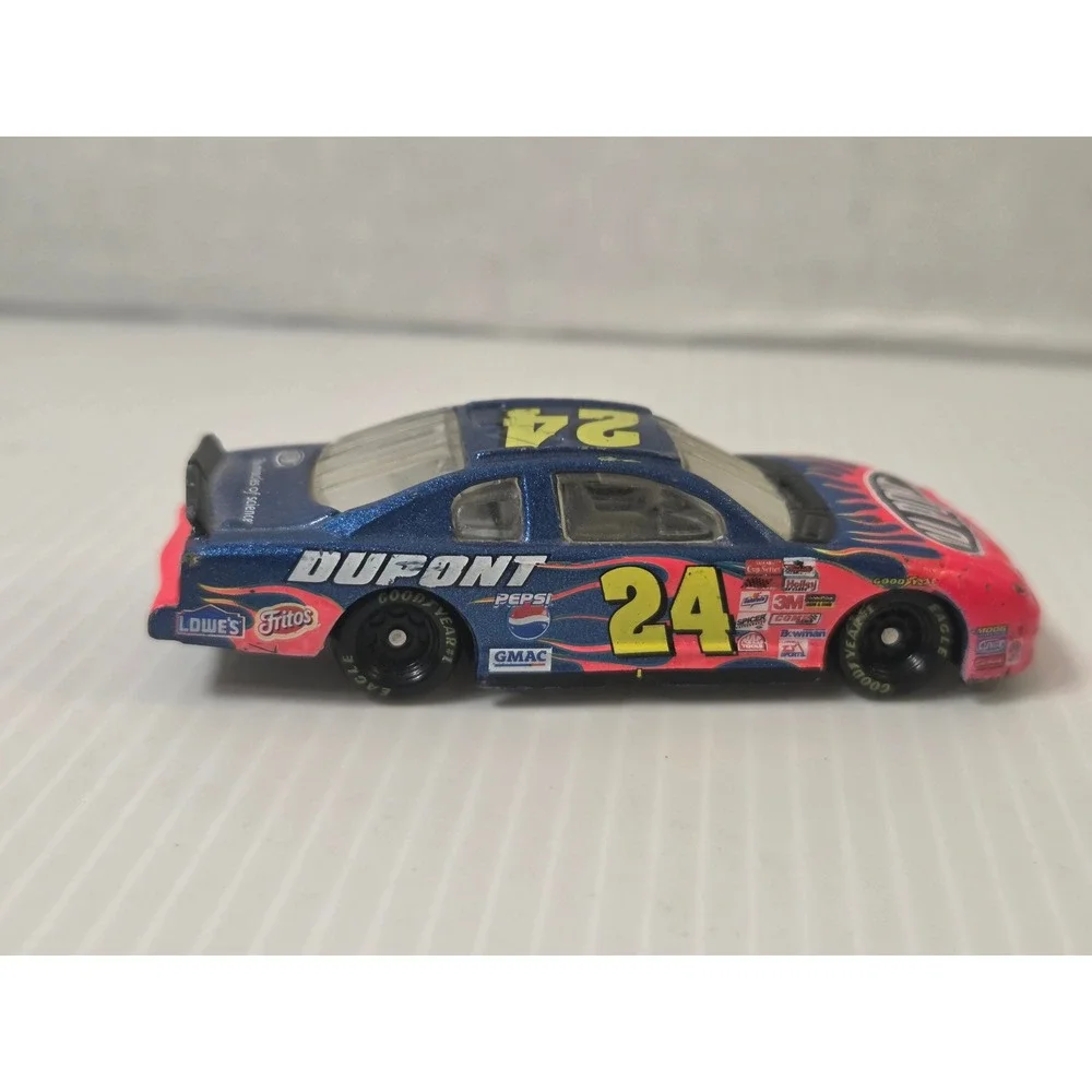 Action Diecast 1/64 Blue Fair Jeff Gordon 24 DuPont 2002 Monte Carlo